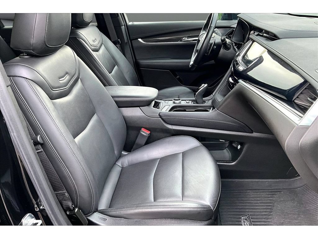Used 2024 Cadillac XT6 Sport w/ LPO, Floor Liner Package AWD/4WD image 44