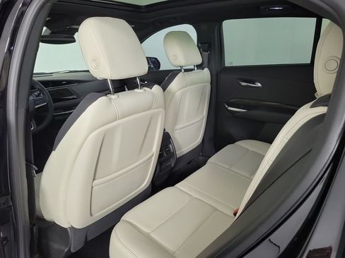 Certified 2022 Cadillac XT4 Sport FWD image 12