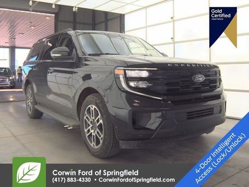 Used 2025 Ford Expedition Max Active image 7