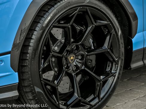 Used 2024 Lamborghini Urus Performante image 12