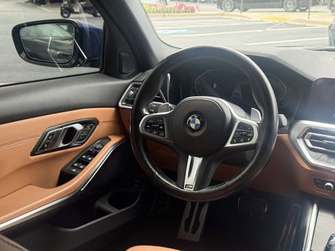 Used 2021 BMW 330i Sedan w/ M Sport Package RWD image 21