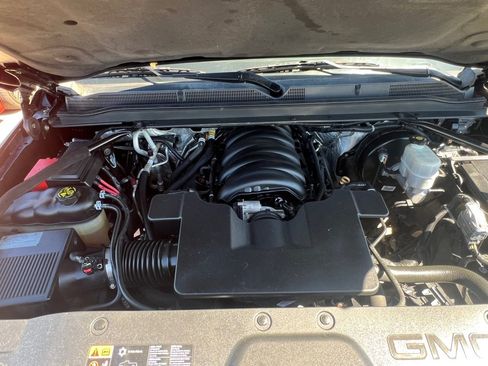 Used 2016 GMC Yukon Denali w/ Open Road Package AWD/4WD image 24