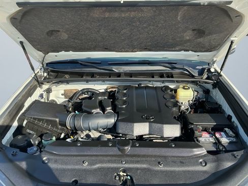 Used 2022 Toyota 4Runner Limited image 18