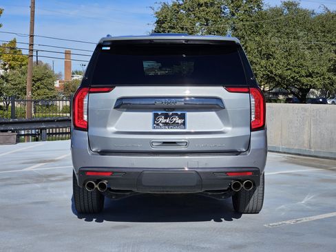 Used 2023 GMC Yukon XL Denali Ultimate image 8