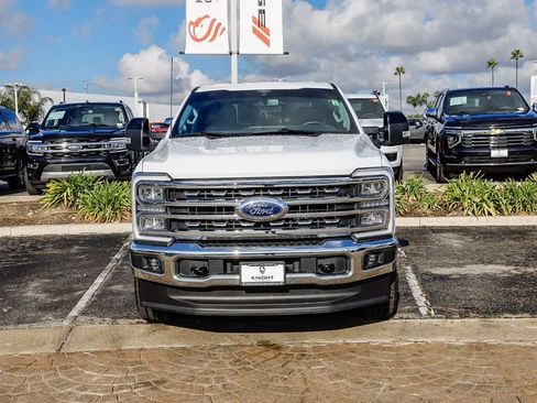 Used 2024 Ford F250 Lariat image 3