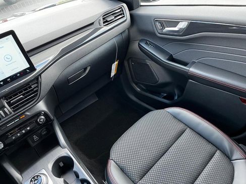 New 2025 Ford Escape ST-Line w/ Equipment Group 301A image 7