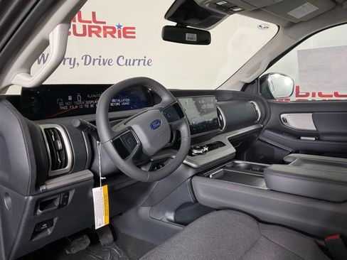 New 2025 Ford Expedition Active image 13