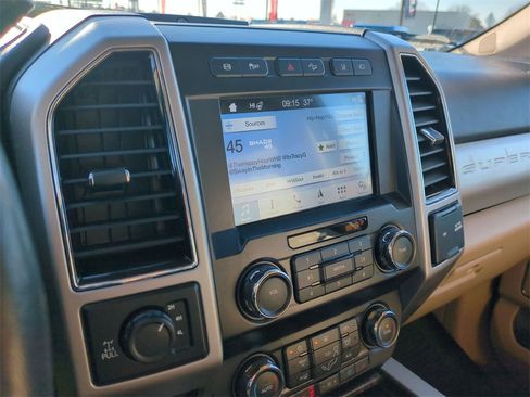 Used 2019 Ford F250 Lariat w/ Lariat Ultimate Package image 19