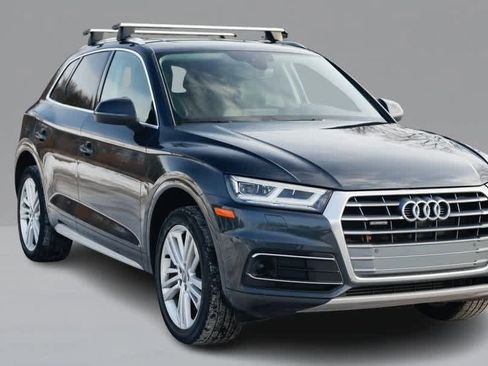 Used 2020 Audi Q5 2.0T Premium Plus w/ Premium Plus Package image 3