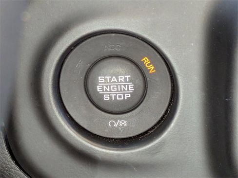 Used 2023 Jeep Wrangler Unlimited Rubicon image 32