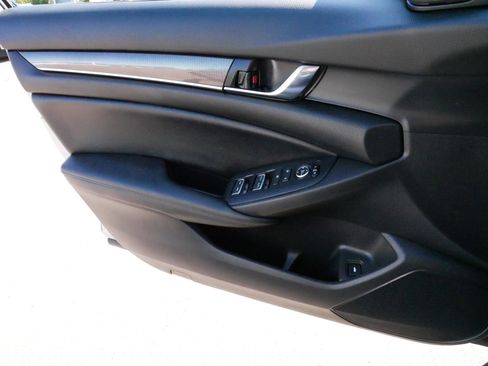 Certified 2022 Honda Accord Sport Special Edition image 28