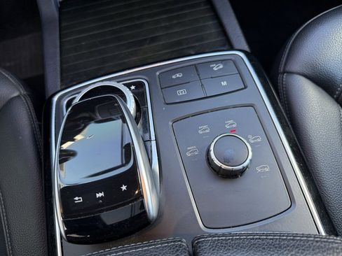 Used 2018 Mercedes-Benz GLS 450 4MATIC w/ Premium Package image 21