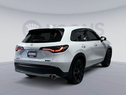 Used 2024 Honda HR-V Sport image 16