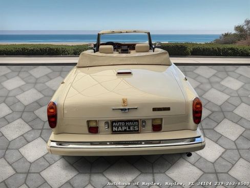 Used 1990 Rolls-Royce Corniche III RWD image 15