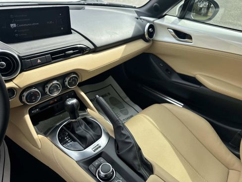 Certified 2024 MAZDA MX-5 Miata RF Grand Touring image 17