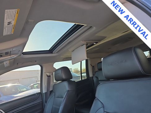 Used 2016 GMC Yukon XL Denali w/ Open Road Package image 32