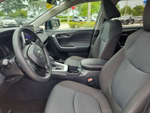 Certified 2025 Toyota RAV4 XLE AWD/4WD image 25