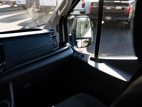 Used 2023 Ford Transit 350 XLT image 10