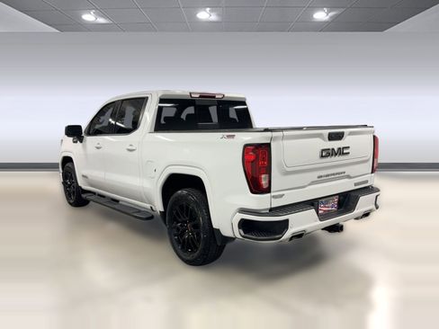 Used 2022 GMC Sierra 1500 Elevation w/ Elevation Premium Package image 2