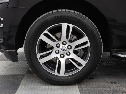 Used 2022 Ford Expedition Max Limited image 18