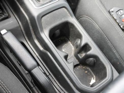 Used 2023 Jeep Gladiator Willys image 16