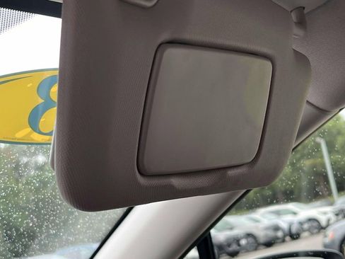 Used 2025 Subaru Forester Premium image 9