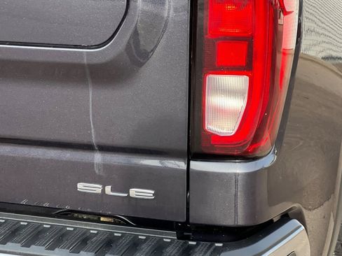 Used 2022 GMC Sierra 1500 SLE image 22
