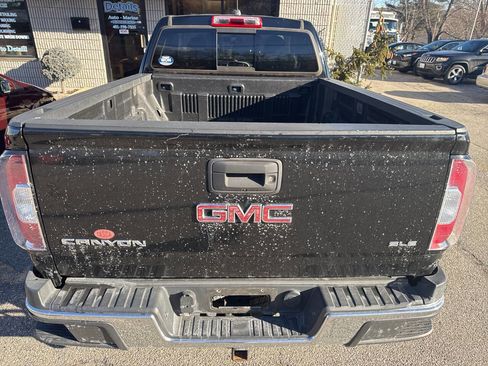 Used 2017 GMC Canyon SLE w/ SLE Convenience Package image 6