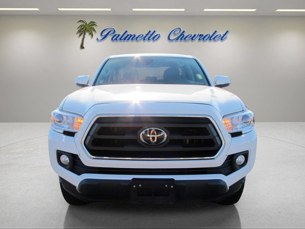 Used 2023 Toyota Tacoma SR5 w/ Technology Package AWD/4WD image 7