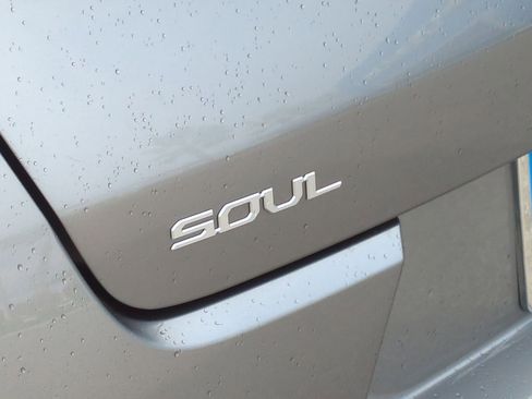 Used 2024 Kia Soul LX w/ Option Group 015 image 28