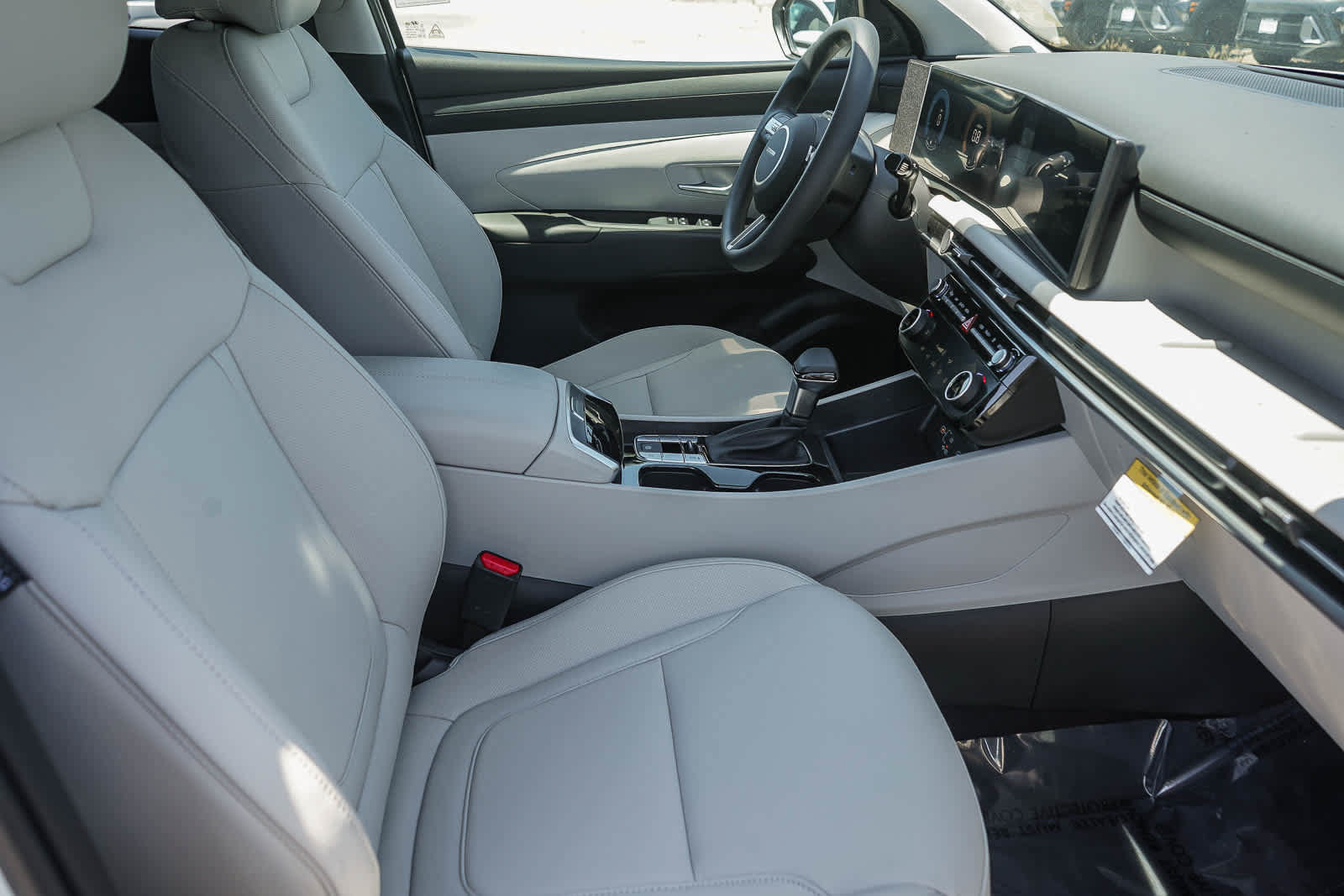 New 2026 Hyundai Tucson SEL Plus FWD image 16