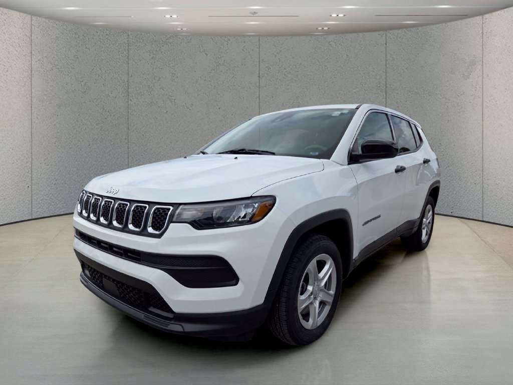 Used 2023 Jeep Compass Sport AWD/4WD image 11