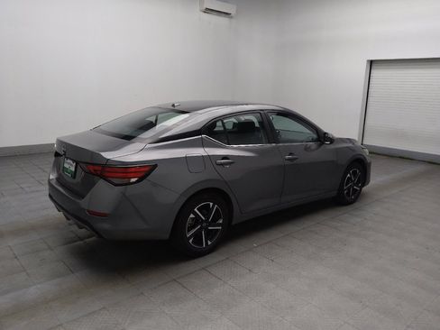 Used 2025 Nissan Sentra SV FWD image 10