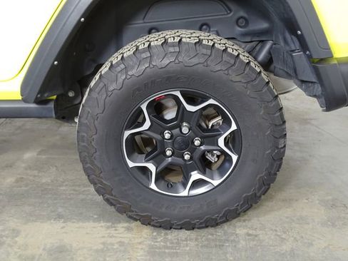 Used 2023 Jeep Wrangler Unlimited Rubicon image 31