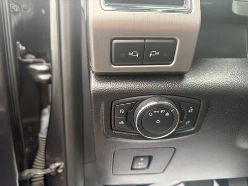 Used 2017 Ford F150 Platinum AWD/4WD image 26