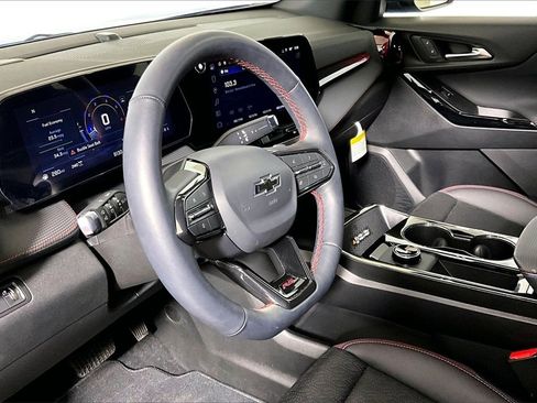 Used 2026 Chevrolet Equinox RS w/ Convenience Package III image 10