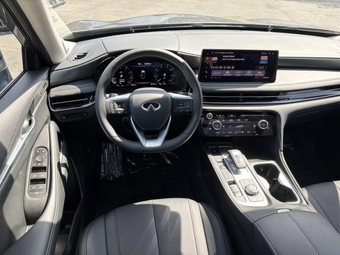 Certified 2026 INFINITI QX60 Luxe w/ Cargo Package FWD image 9