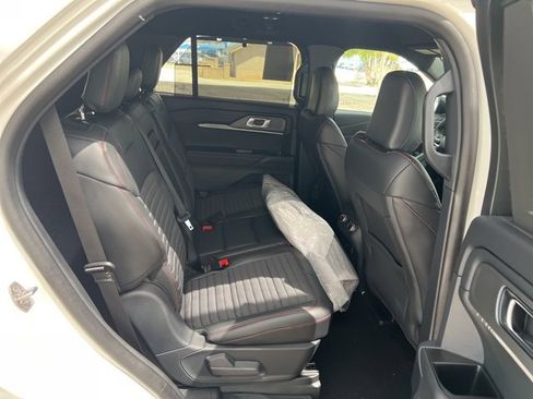 New 2025 Ford Explorer ST-Line w/ Premium Package image 10