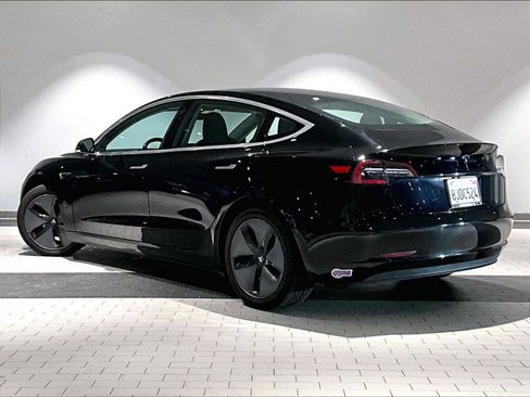Used 2019 Tesla Model 3 Mid Range image 3