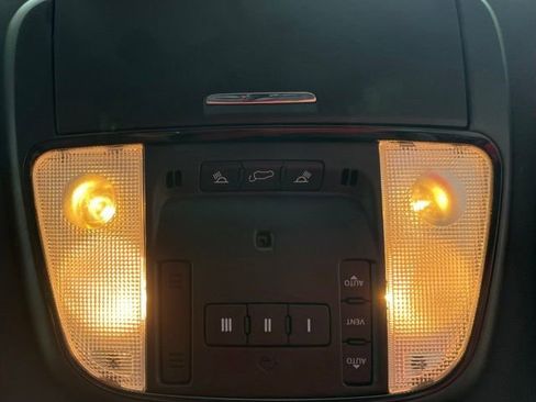 Used 2023 Dodge Durango R/T AWD/4WD image 24