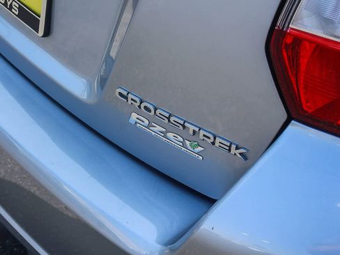 Used 2017 Subaru Crosstrek 2.0i Premium image 12