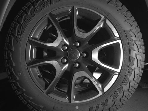 Used 2025 Jeep Compass Trailhawk image 14