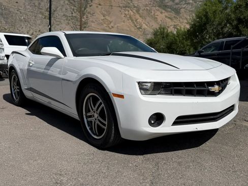 Used 2011 Chevrolet Camaro LS RWD image 1