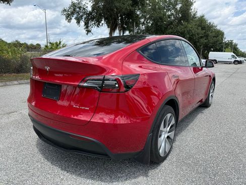 Used 2023 Tesla Model Y Long Range AWD/4WD image 9