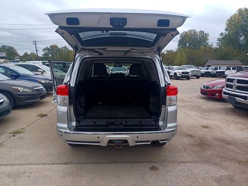 Used 2011 Toyota 4Runner SR5 w/ Premium Pkg w/Leather image 27