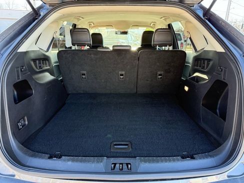 Used 2024 Ford Edge SEL image 13