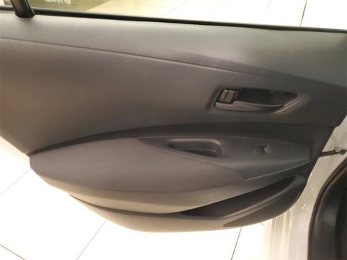 Used 2023 Toyota Corolla LE image 14