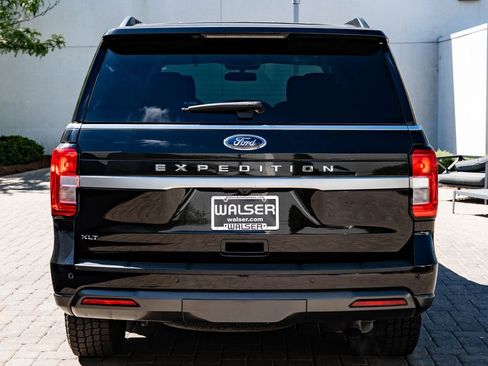 Used 2022 Ford Expedition XLT AWD/4WD image 7