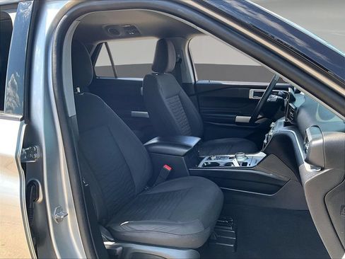 Used 2021 Ford Explorer XLT AWD/4WD image 34