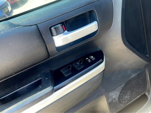 Used 2015 Toyota Tundra SR5 image 13